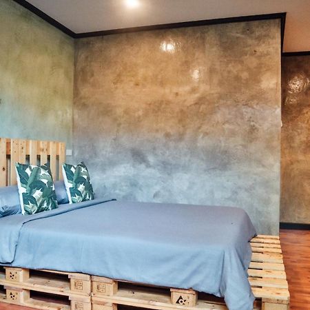 Baan Rabieng Talay Homestayบ้านระเบียงทะเล โฮมสเตย์เกาะกูด Ko Kut Exterior foto