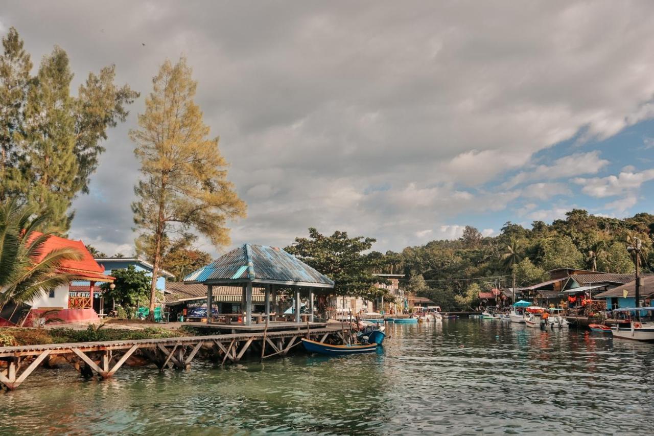 Baan Rabieng Talay Homestayบ้านระเบียงทะเล โฮมสเตย์เกาะกูด Ko Kut Exterior foto